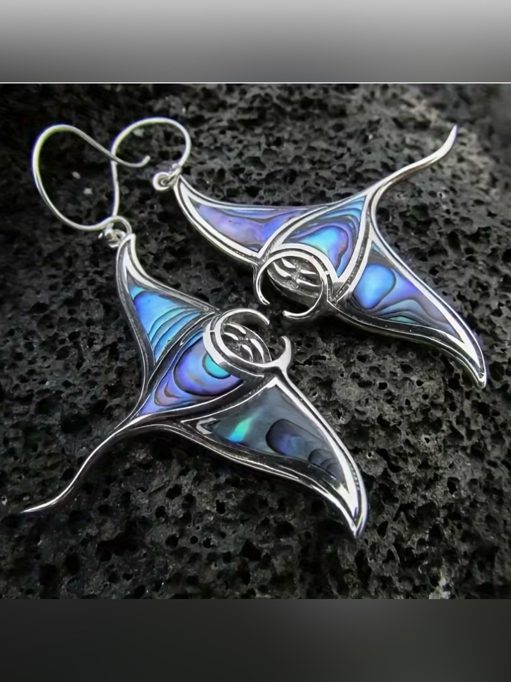 Devil Fish String-ray Shaped Earrings New - Picture 2 of 7